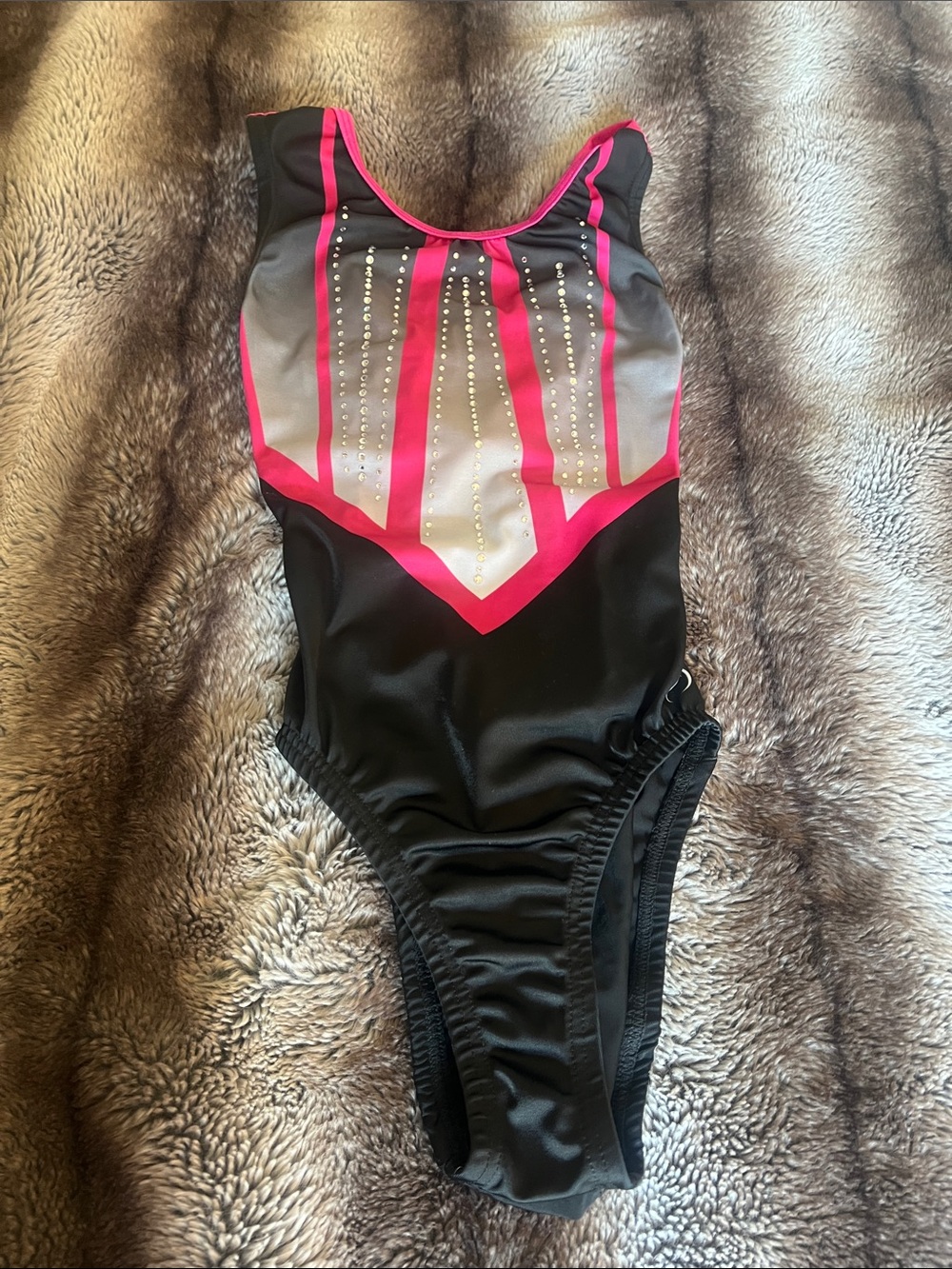 Garland Leo with sparkles and cute back size AXS